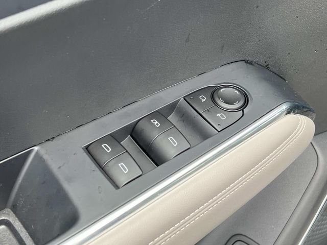 New 2026 Sterling Metallic GMC Elevation image 49