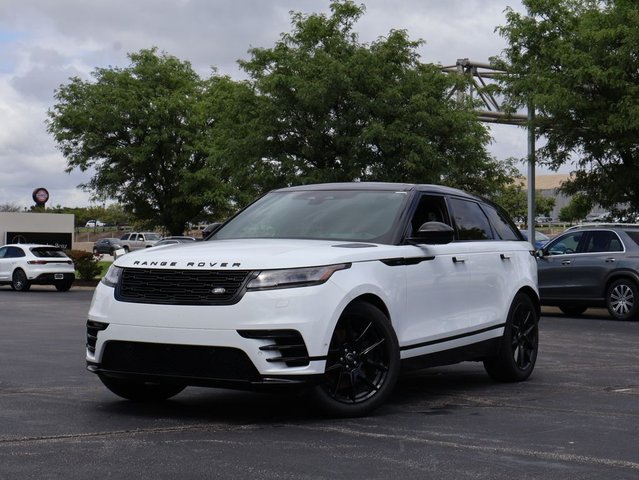 2026 Land Rover Range Rover Velar Dynamic SE