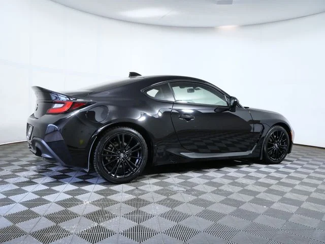 Certified Used 2024  Toyota Premium image 6