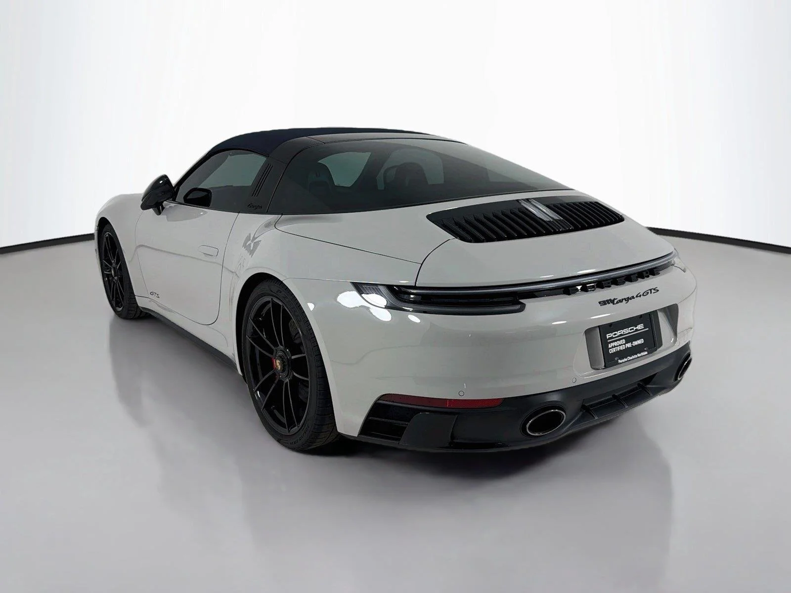 Certified Used 2022 Chalk Porsche TARGA 4 GTS image 8