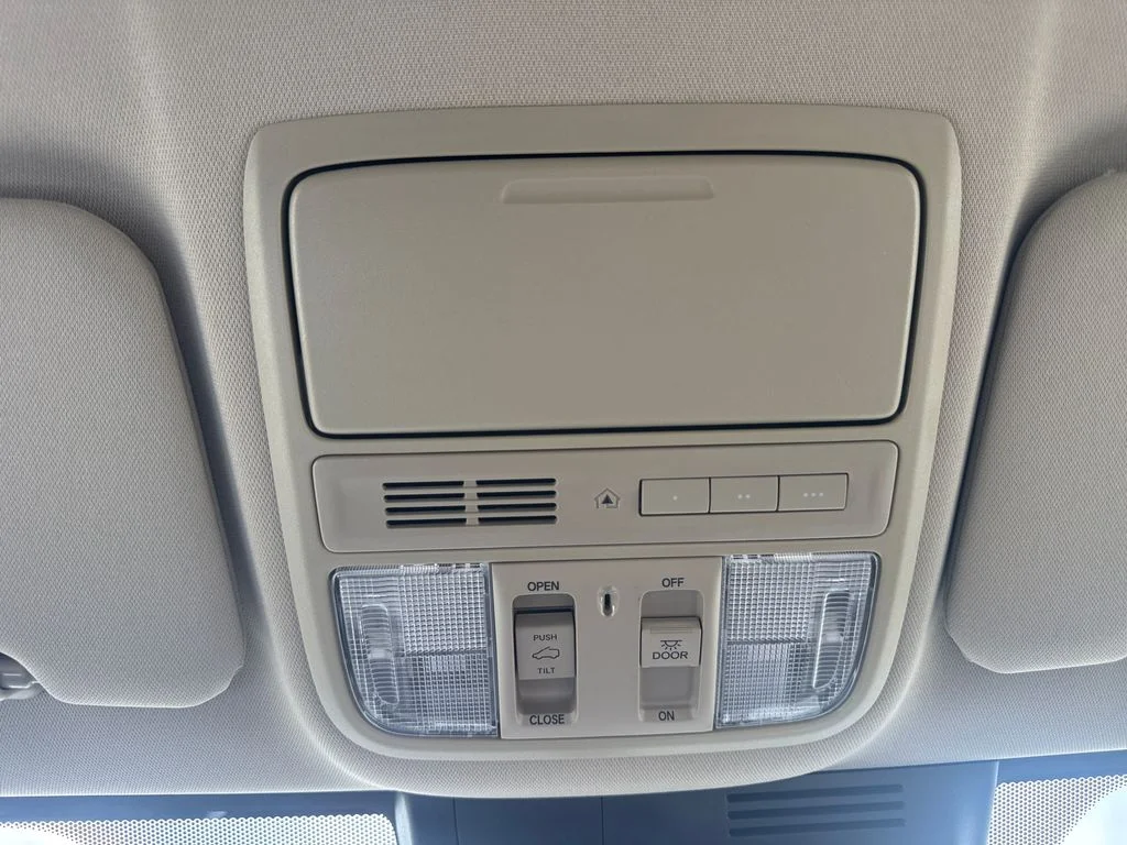 Certified Used 2019 Platinum White Pearl Honda EX-L image 28