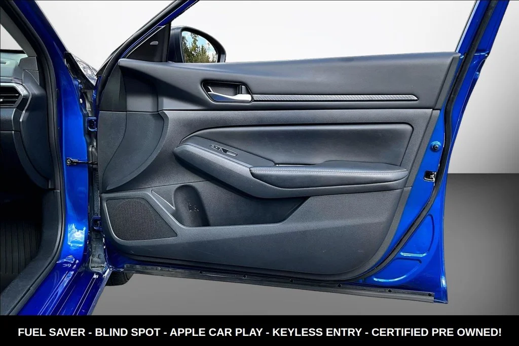 Used 2025 Blue Nissan 2.5 SV image 32