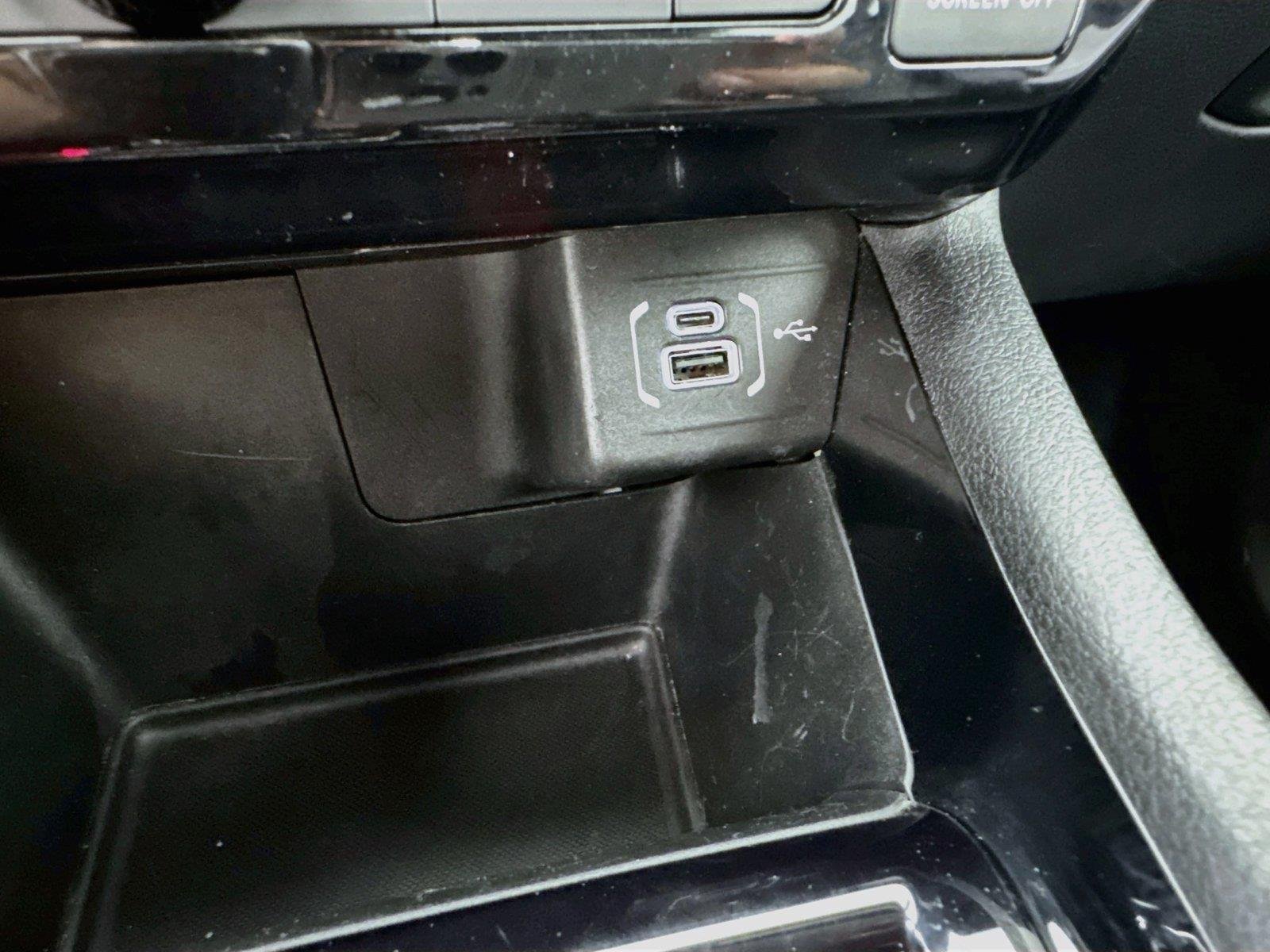 Used 2024 Black Clearcoat Jeep Limited image 30