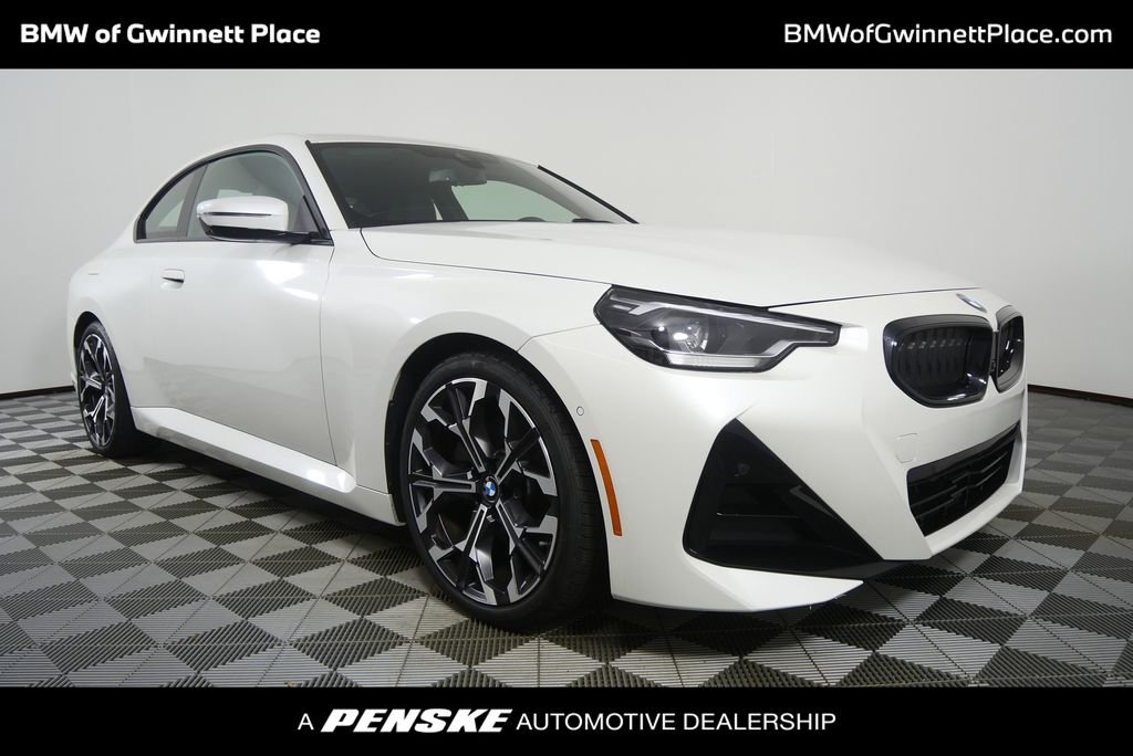 2025 BMW 2 Series 230i Coupe's photo