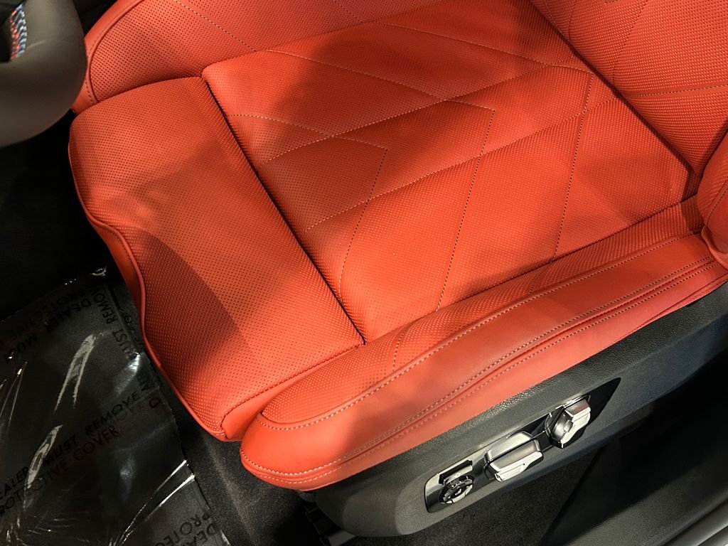 New 2026 Mineral White Metallic BMW Label image 15