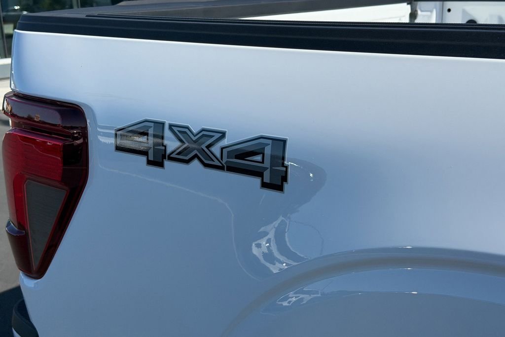 New 2026 Oxford White Ford XLT image 6