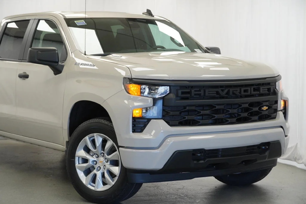 New 2026 White Sands Chevrolet Custom image 9