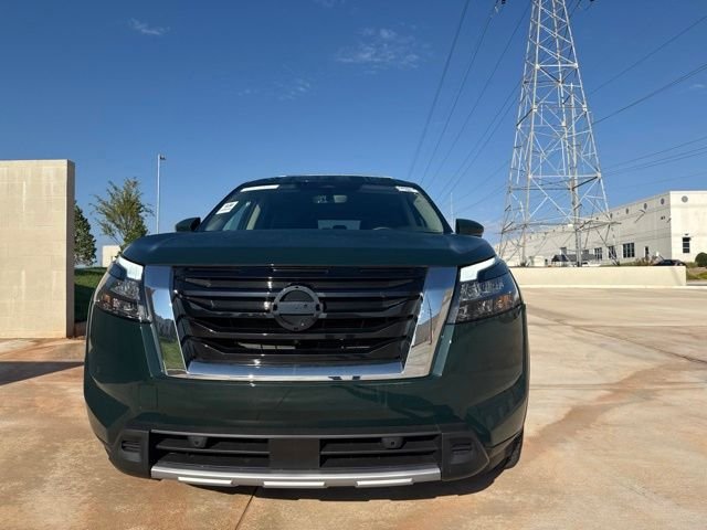 Used 2025 Black Nissan SL image 3
