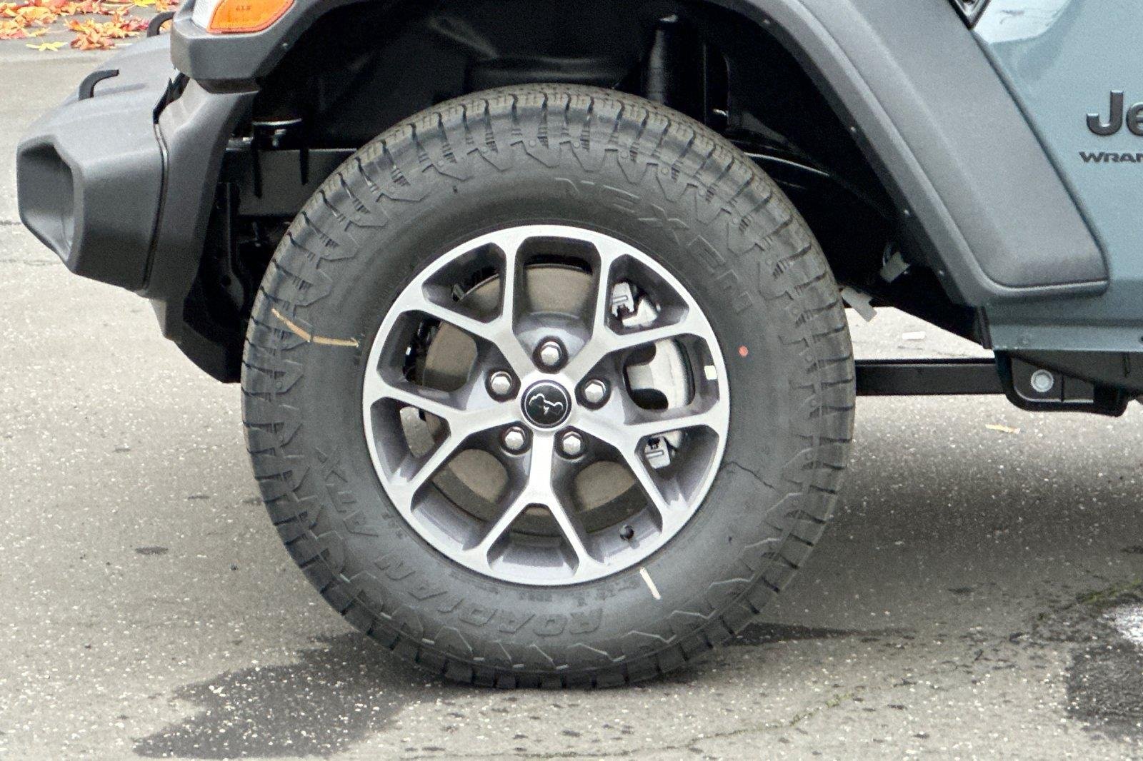 New 2026 Anvil Clearcoat Jeep Sport S image 24