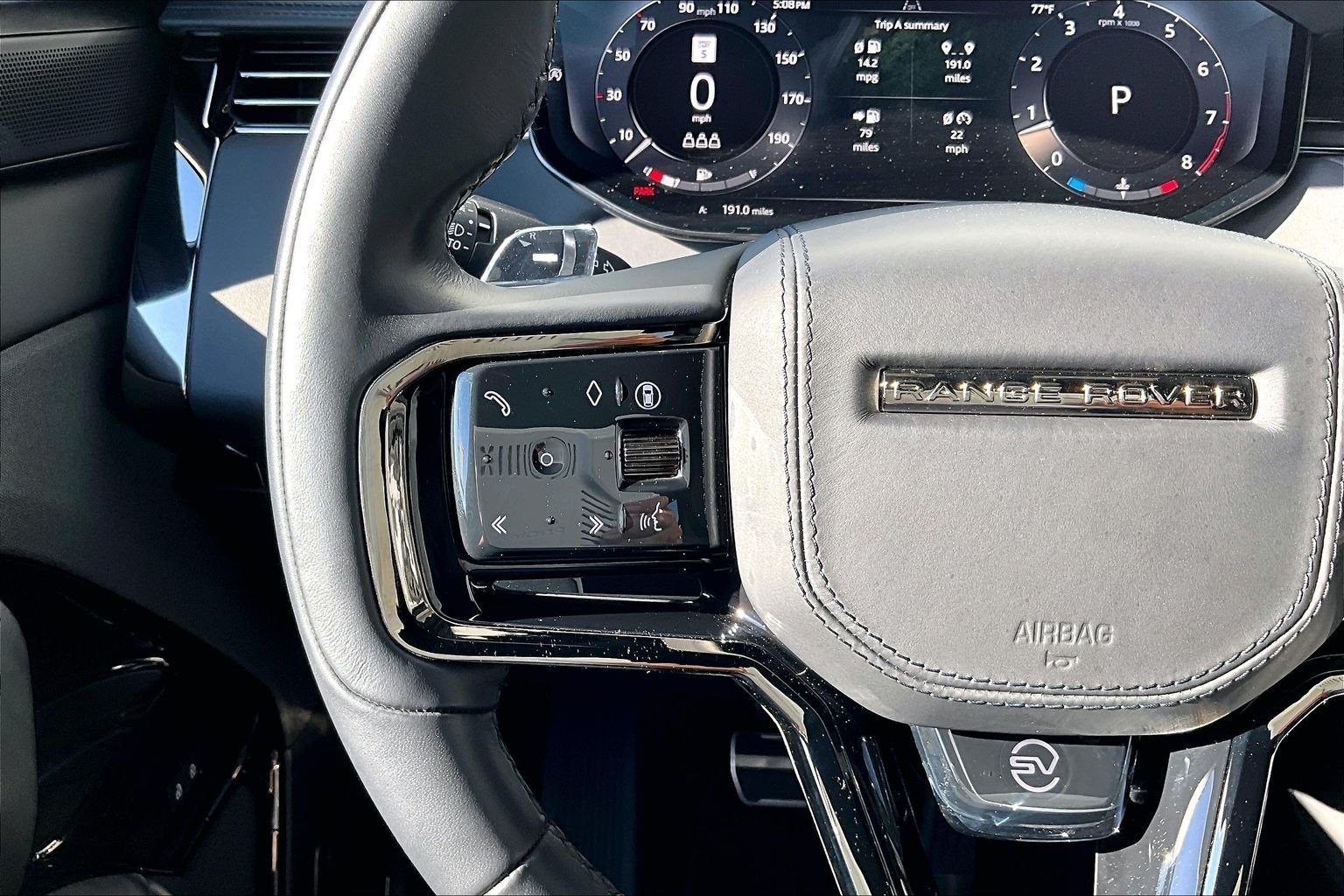 Used 2025 Brown Land Rover SV Edition Two image 18