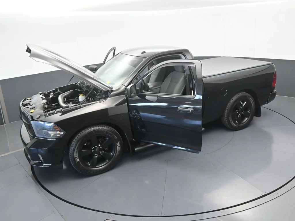 Used 2018 Brilliant Black Crystal Pearlcoat Ram Express image 60