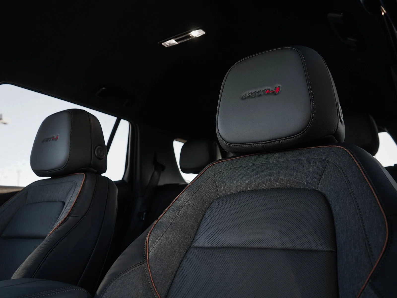 2027 GMC Terrain AT4 - Photo 20