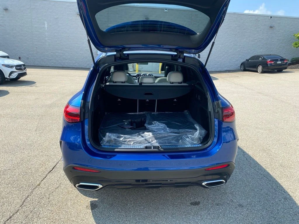 Used 2026 Blue Mercedes-Benz GLC 350e image 24