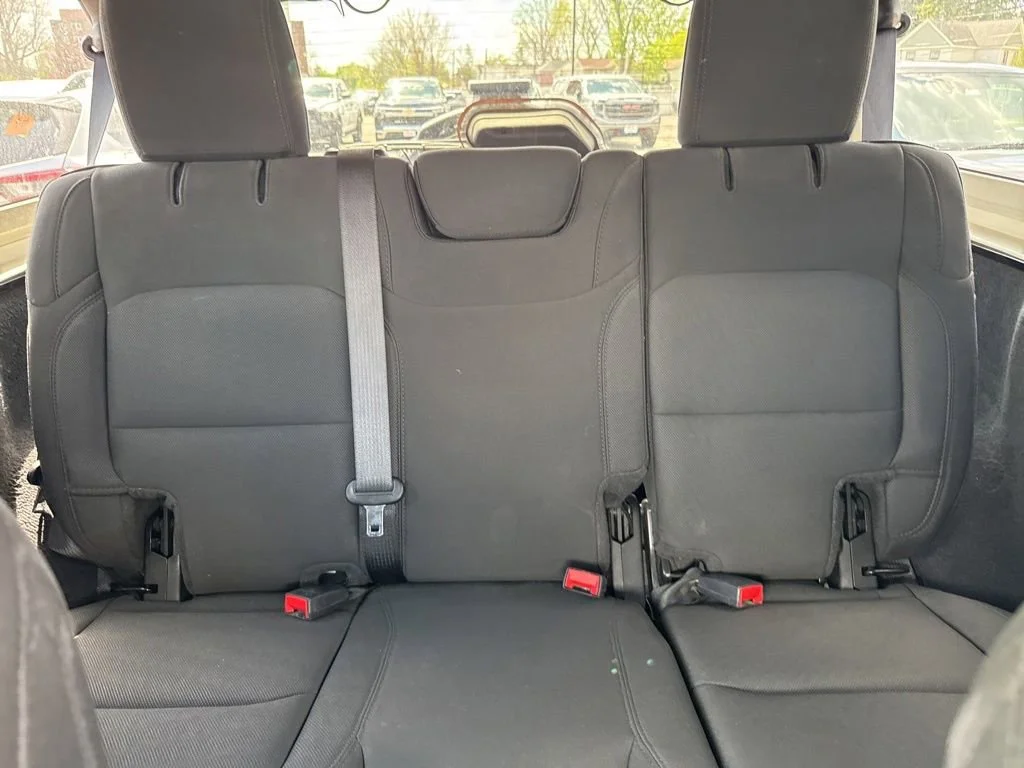 Used 2021 Black Clearcoat Jeep Unlimited Sport S image 15