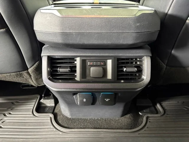 Used 2022 Quartz Metallic Ford Platinum image 13