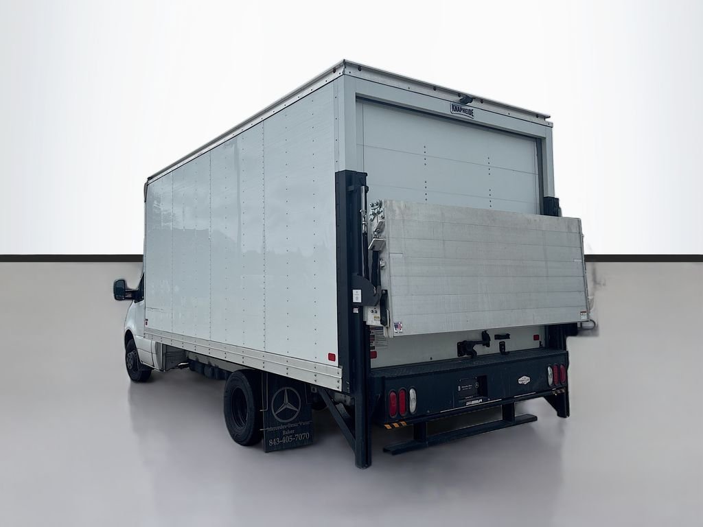 Used 2023 White Mercedes-Benz DRY BOX TRUCK image 5