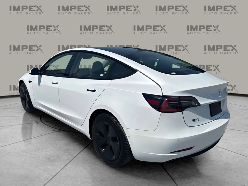 Used 2021  Tesla Standard Range Plus image 2