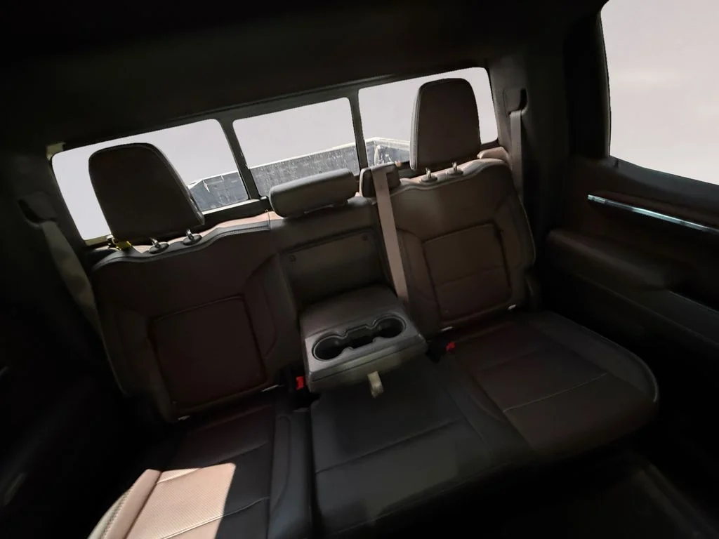 Used 2024 White GMC Denali image 18