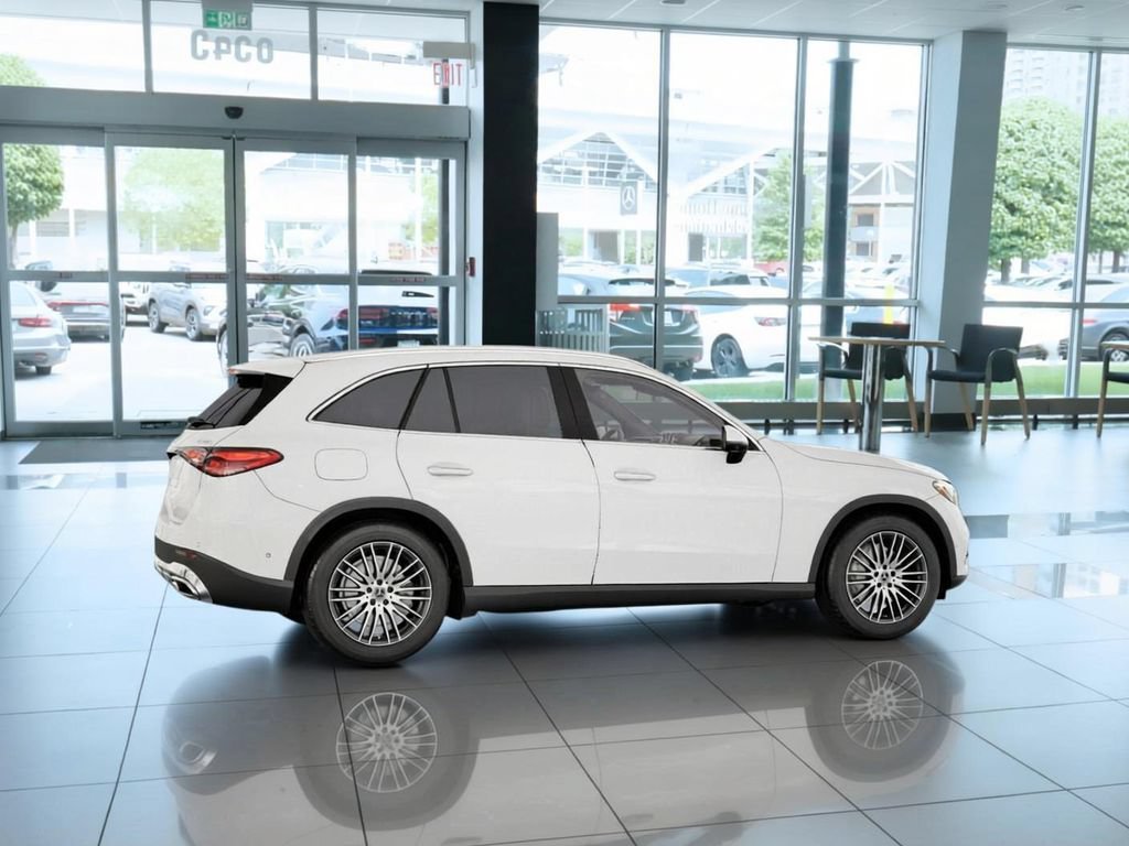 New 2026 Polar White Mercedes-Benz GLC 300 image 58
