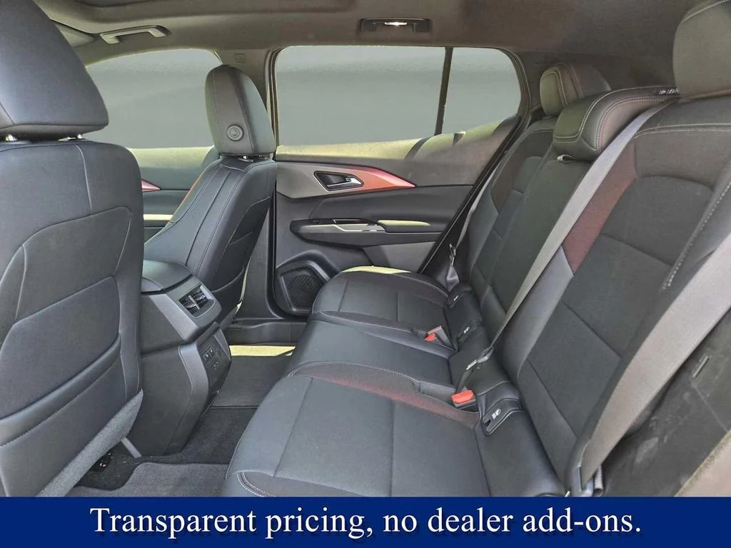 2025 Chevrolet Equinox EV RS - Photo 13