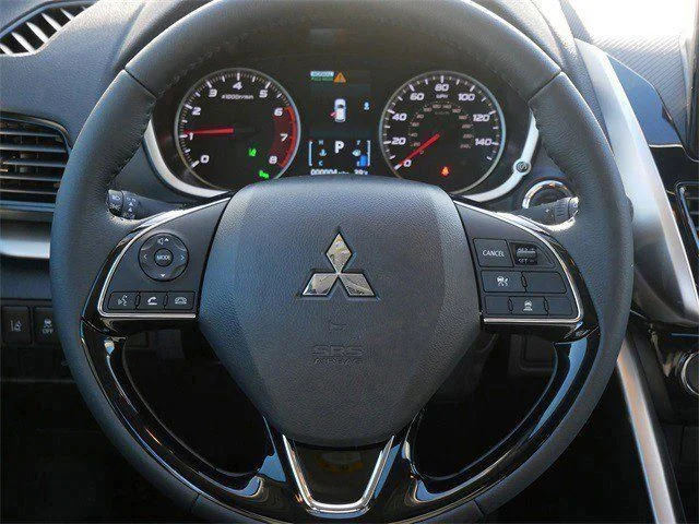 New 2026 White Diamond Mitsubishi SE PANORAMIC ROOF image 8
