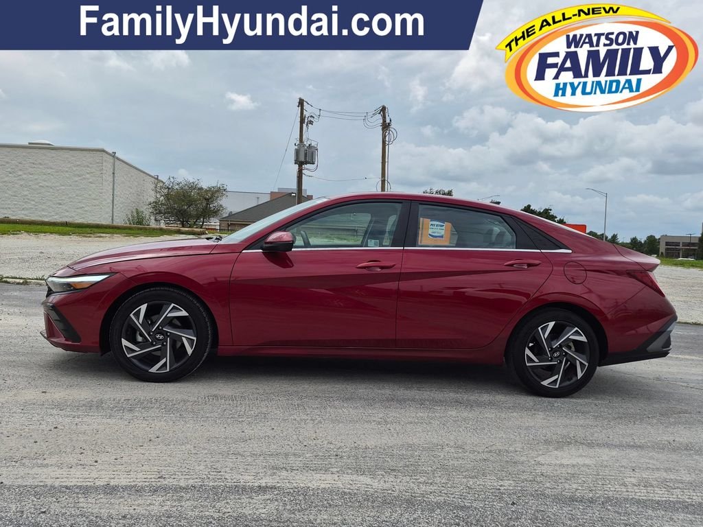 Used 2024 Red Hyundai Limited image 7