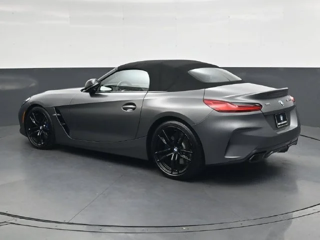 Used 2021 Gray BMW sDrive M40i image 7