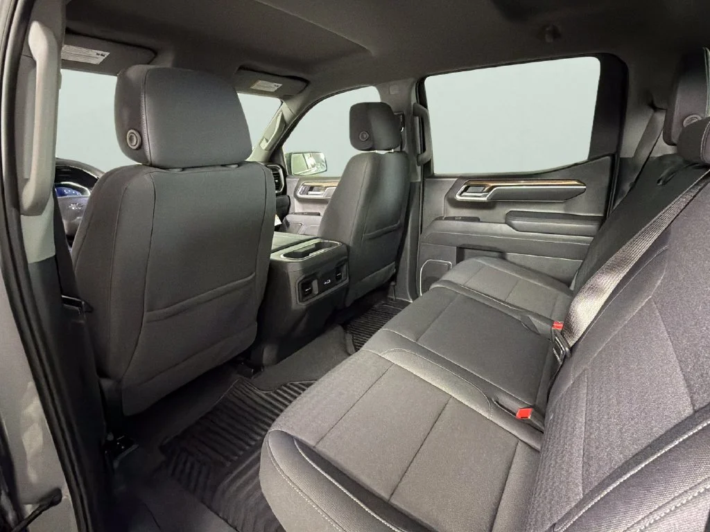 Used 2025 Sterling Gray Metallic Chevrolet RST image 28