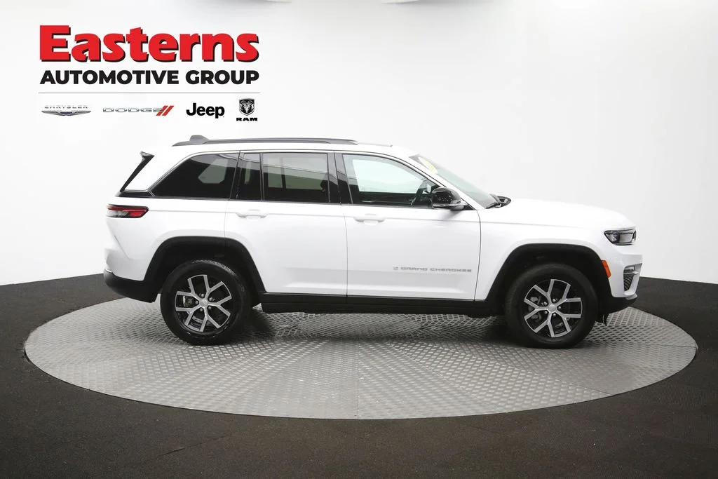 Used 2025 White Jeep Limited image 48
