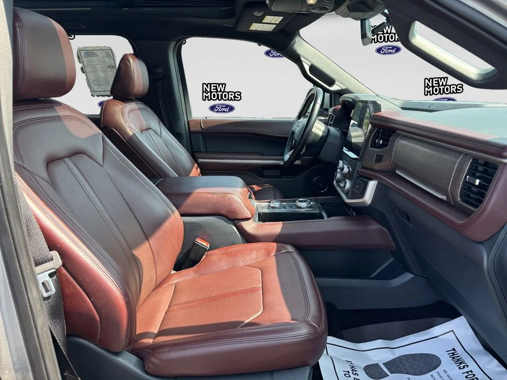 Used 2022 Silver Metallic Ford Limited image 15