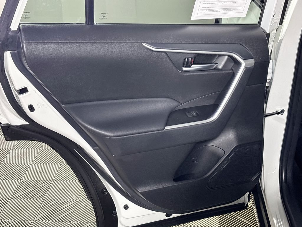 Used 2024 White Toyota XLE image 18