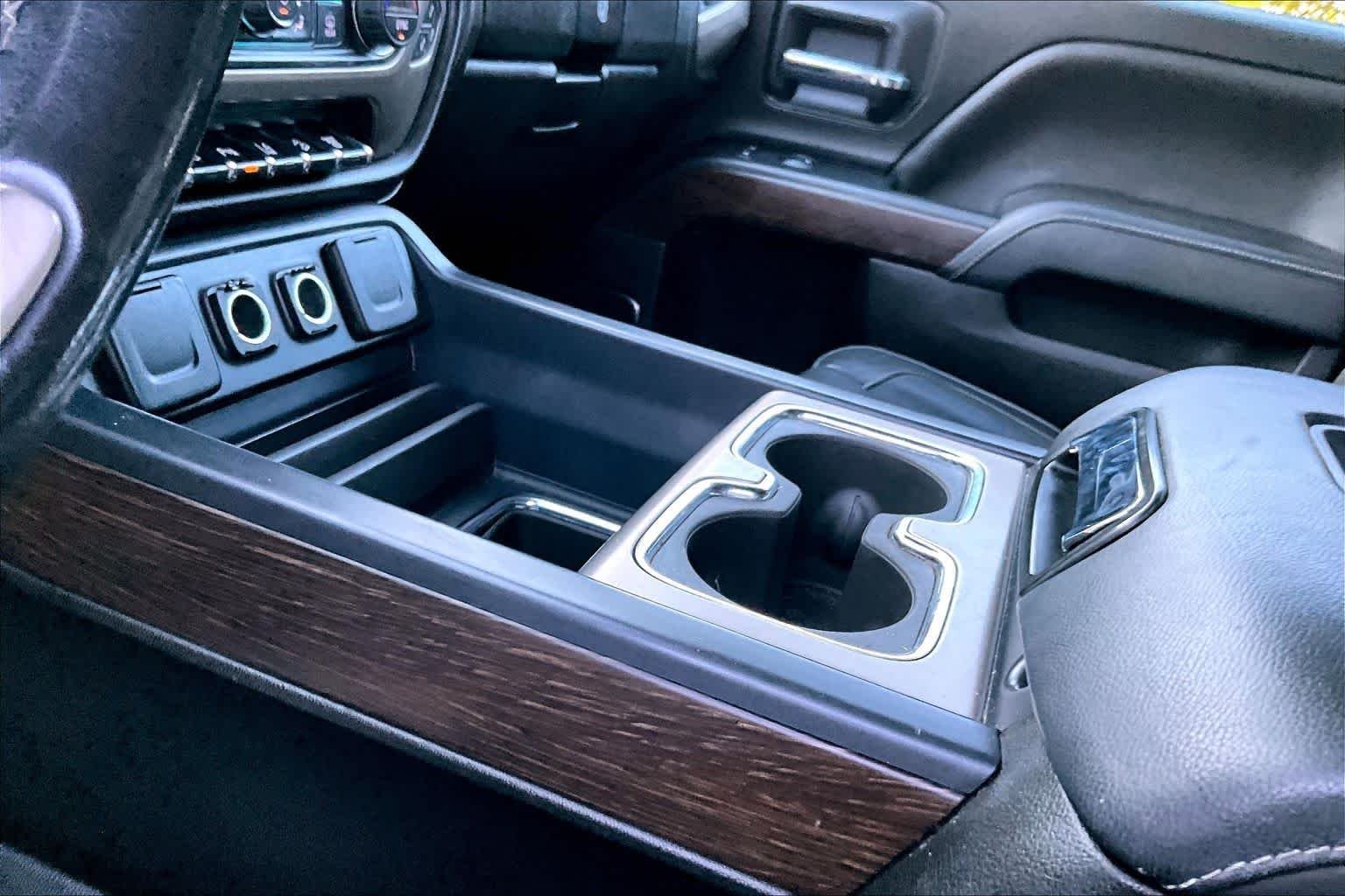 Used 2019 Red Quartz Tintcoat GMC Denali image 16