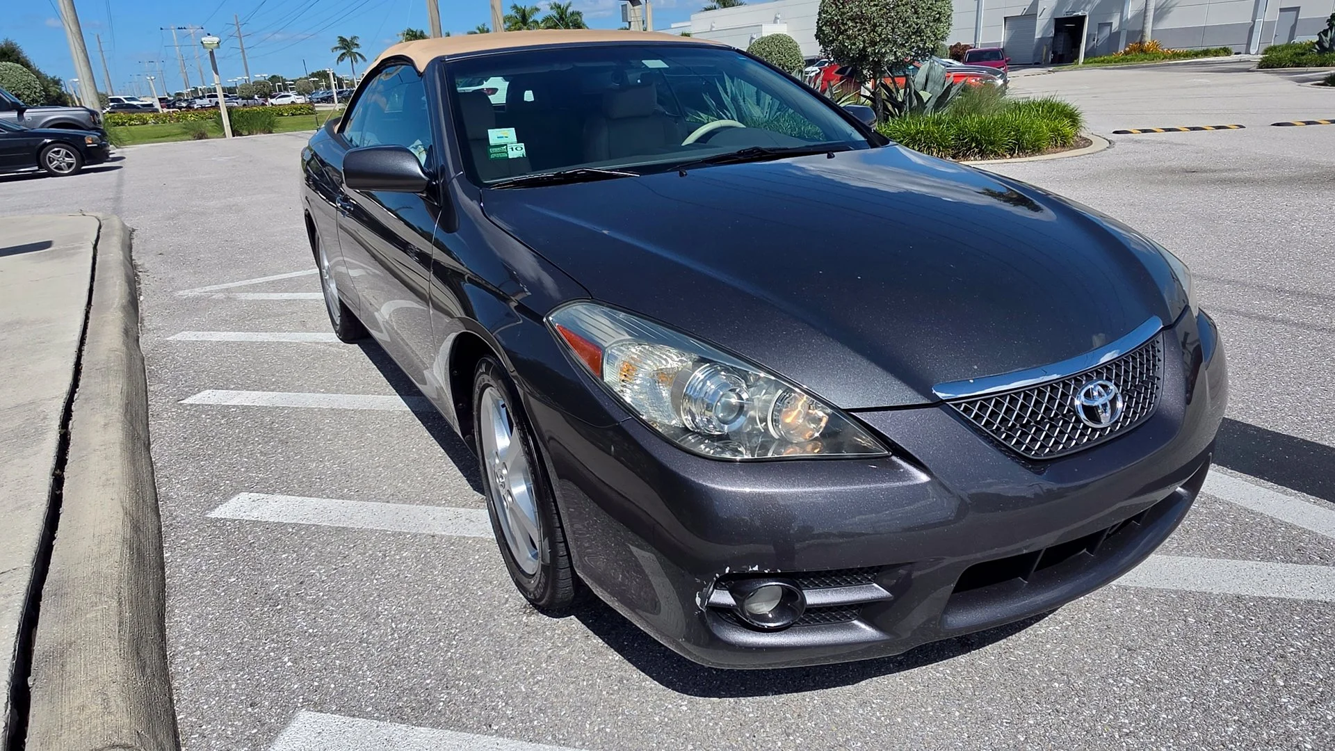 Used 2008 Gray Metallic Toyota SLE image 3