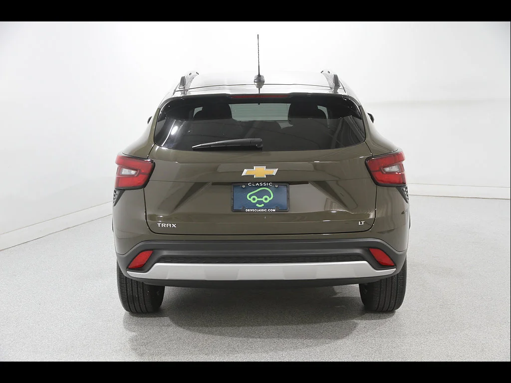 2024 Chevrolet Trax LT - Photo 19