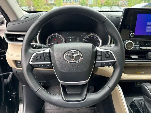 Used 2023 Black Toyota XLE image 14