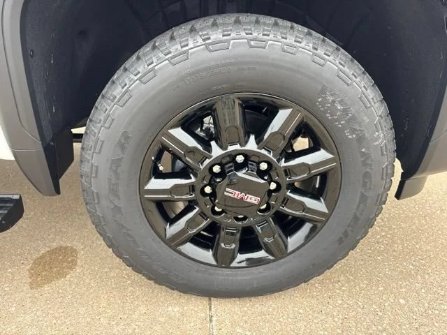 2026 GMC Sierra 2500HD AT4 - Photo 57