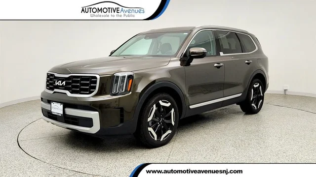 2024 Kia Telluride S AWD w/ Sunroof Package