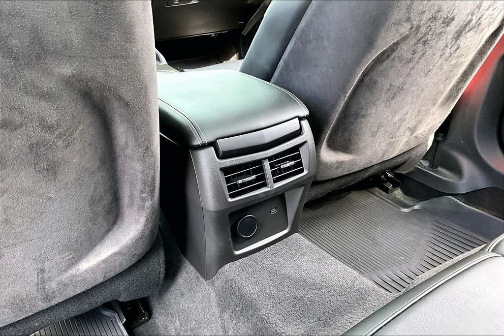 Used 2024 White Cadillac V-Series image 25