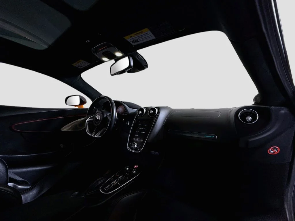 Certified Used 2023 McLaren Orange McLaren  image 15