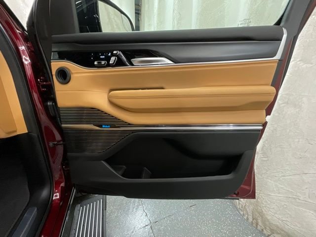 New 2026 Velvet Red Pearl-Coat Exterior Paint Jeep Summit Reserve image 22