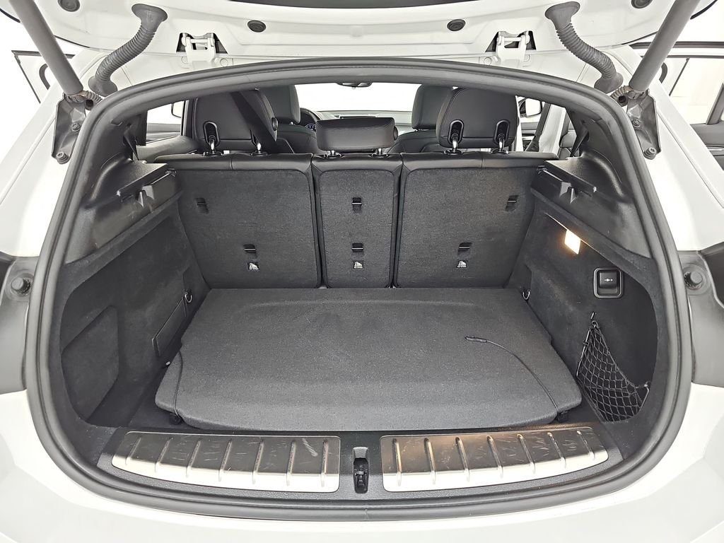 Used 2019 Mineral White Metallic BMW sDrive28i image 16
