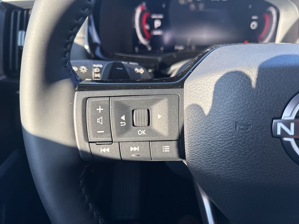 New 2026 Everest White Pearl TriCoat Nissan SL image 23