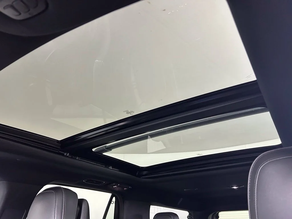 Used 2019  Lincoln Reserve image 16
