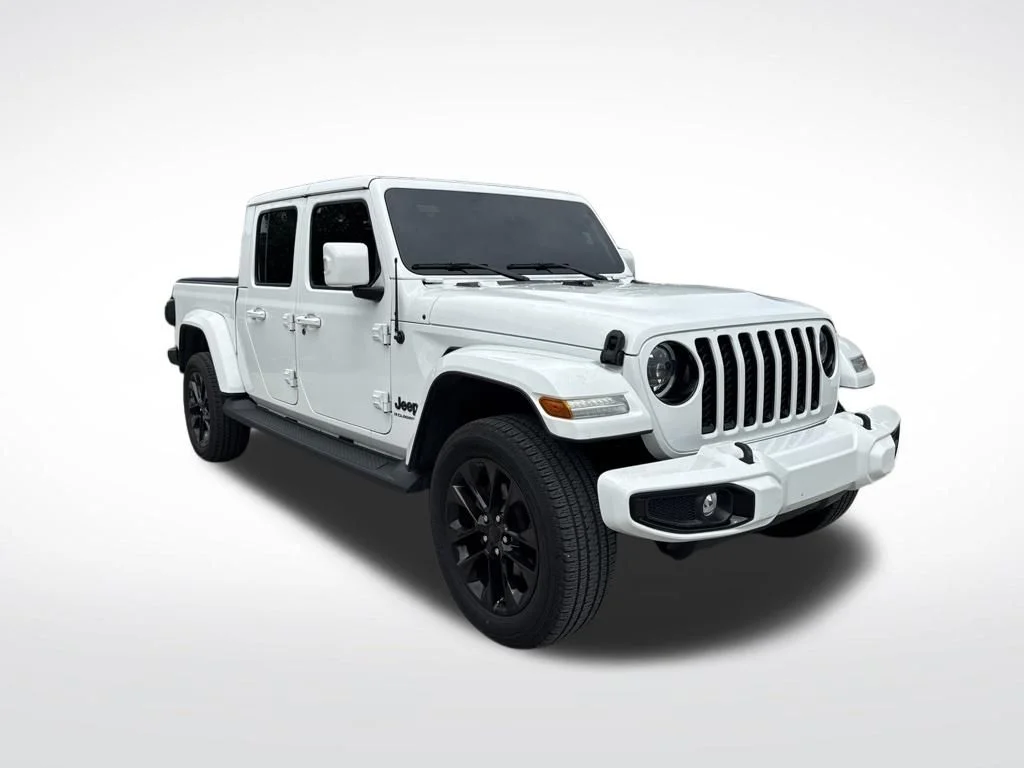 Certified Used 2023 Bright White Clearcoat Jeep Overland image 2