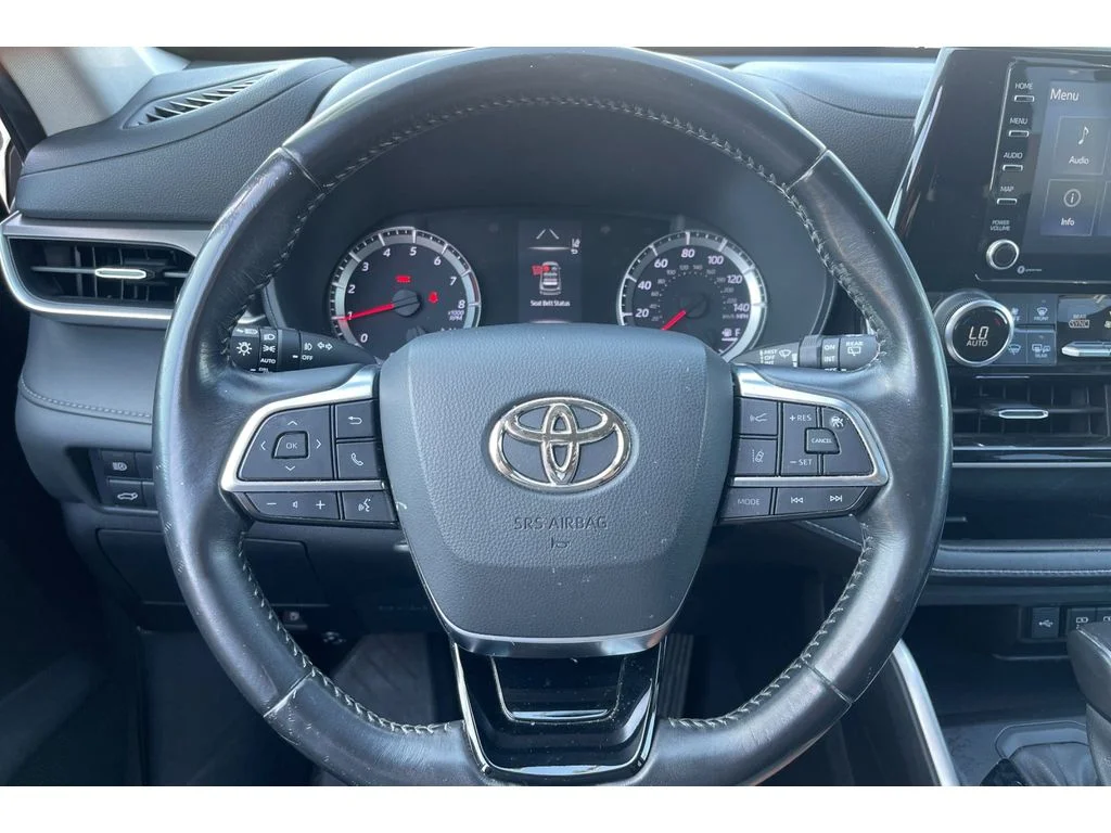 Used 2021 Celestial Silver Metallic Toyota LE image 35