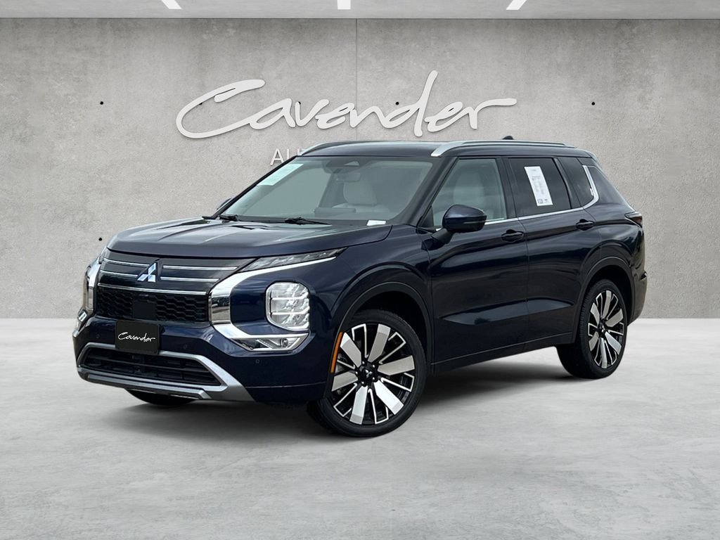 2025 Mitsubishi Outlander SEL 2WD's photo