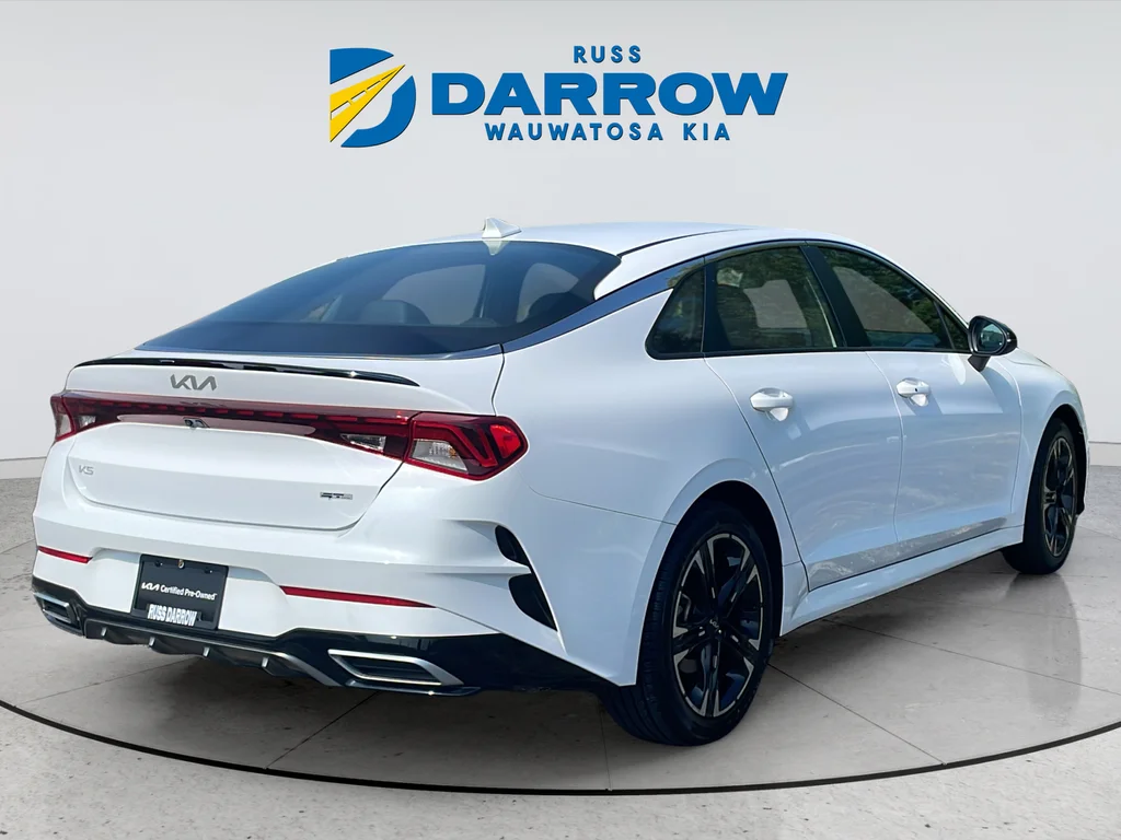Used 2023 White Kia GT-Line image 5