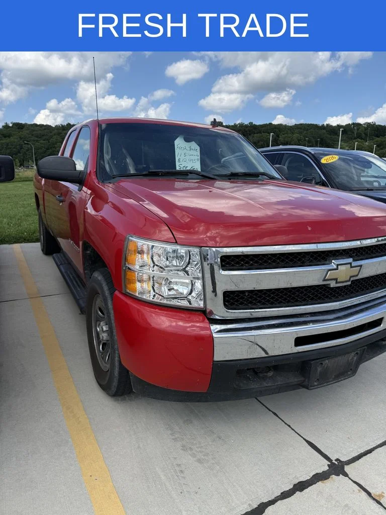Used 2011 Victory Red Chevrolet LT image 2