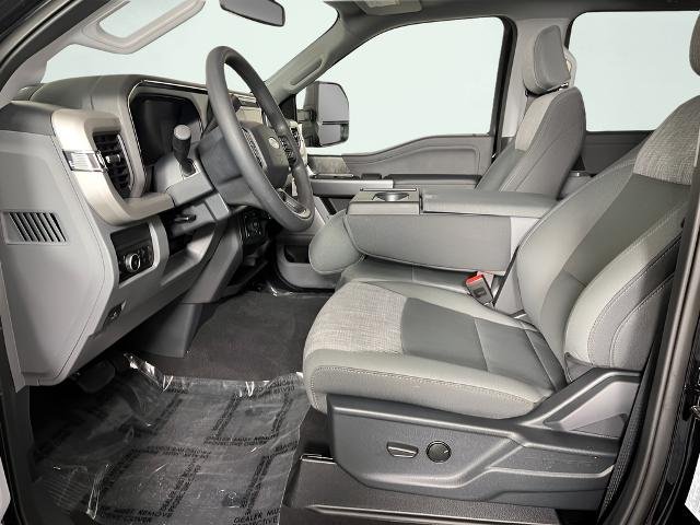 2026 Ford F-350 Super Duty XLT - Photo 31
