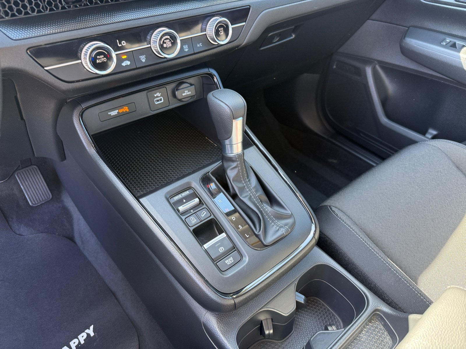 2024 Honda CR-V LX - Photo 13